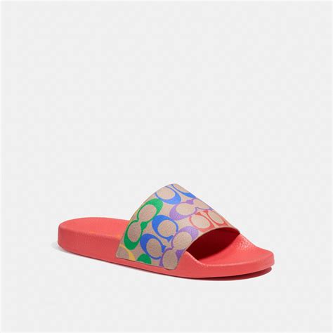 Udele Sport Slide In Rainbow Signature Canvas.